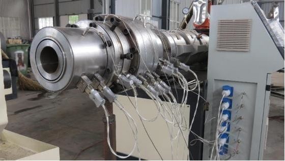 Yüksek Verimli Plastik Elektrik Borusu PVC Boru Ekstrüzyon Hattı Yapma Makinesi