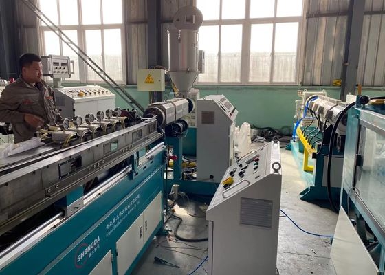 160-450mm HDPE PP Su Gaz Temini Tek Vidalı Plastik Ekstruder Makinesi
