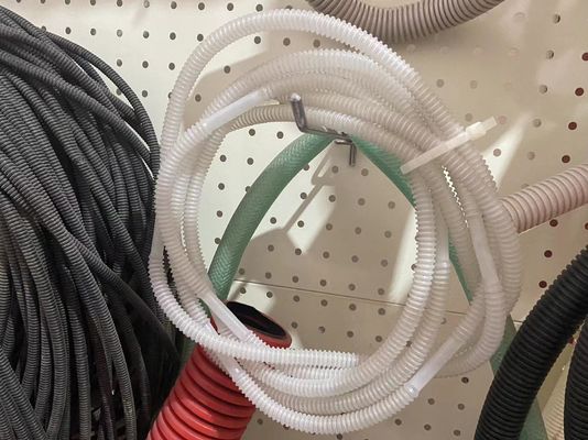 10-32mm Tek Duvar Oluklu Boru Ekstrüzyon Hattı PE PP PVC Solunum Boru Makinesi