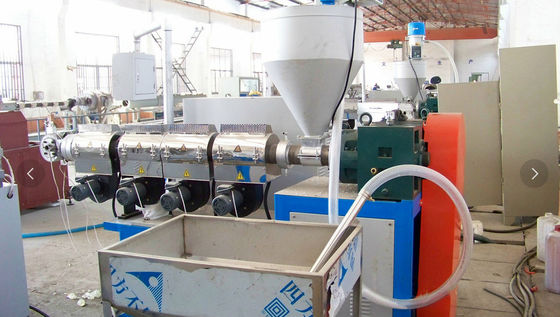 Plastik Yumuşak PVC Bahçe Elyaf Örgülü Takviyeli Boru Makinesi Esnek Hortum Makinesi