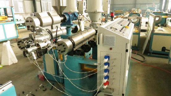 HDPE PP Çift Duvar Oluklu Boru Yapma Makinesi Ekstrüzyon Hattı