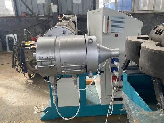 Yüksek Hızlı Plastik Oluklu Boru Ekstrüzyon Hattı Körük Kalıplama Makinesi