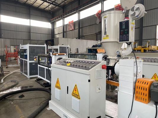 HDPE Karbon Spiral Boru Yapma Makinesi PE Oluklu Boru Boru Üretim Hattı
