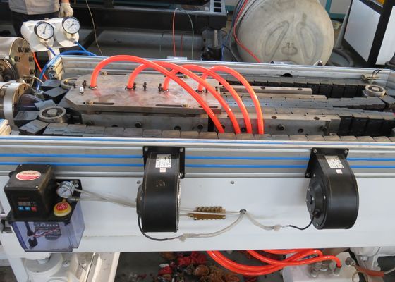 32mm 60kg / H Esnek Boru Makinası
