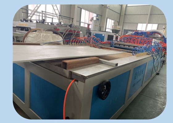 PP PS Çift Katmanlı Plastik Levha Ekstrüzyon Hattı 1220-2100mm