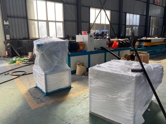 Plastik PVC UPVC Boru Makinesi Drenaj Elektrik Borusu Tel Gaz Borusu 100-500kg / H